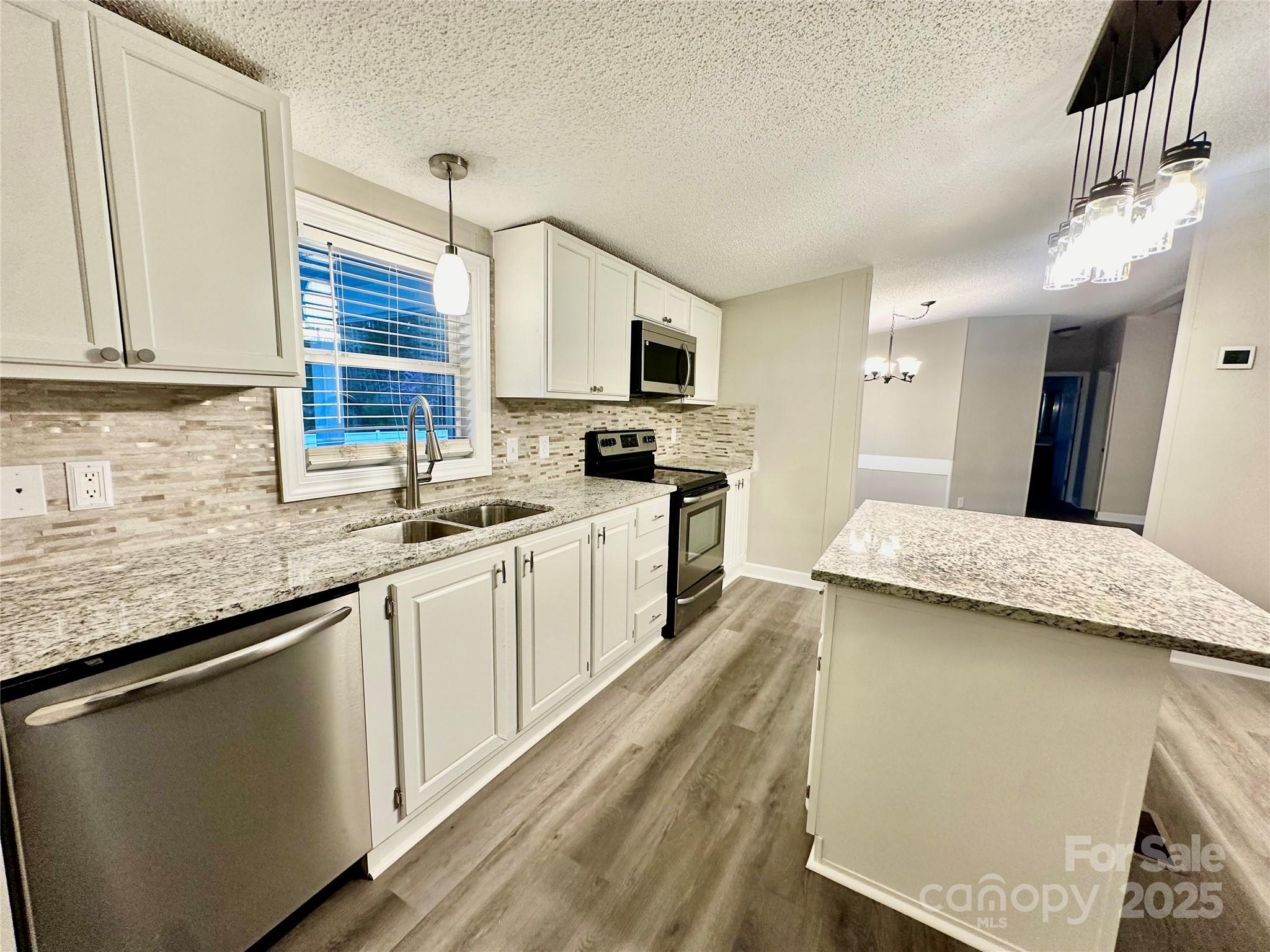 980 Olde Creek Trail
