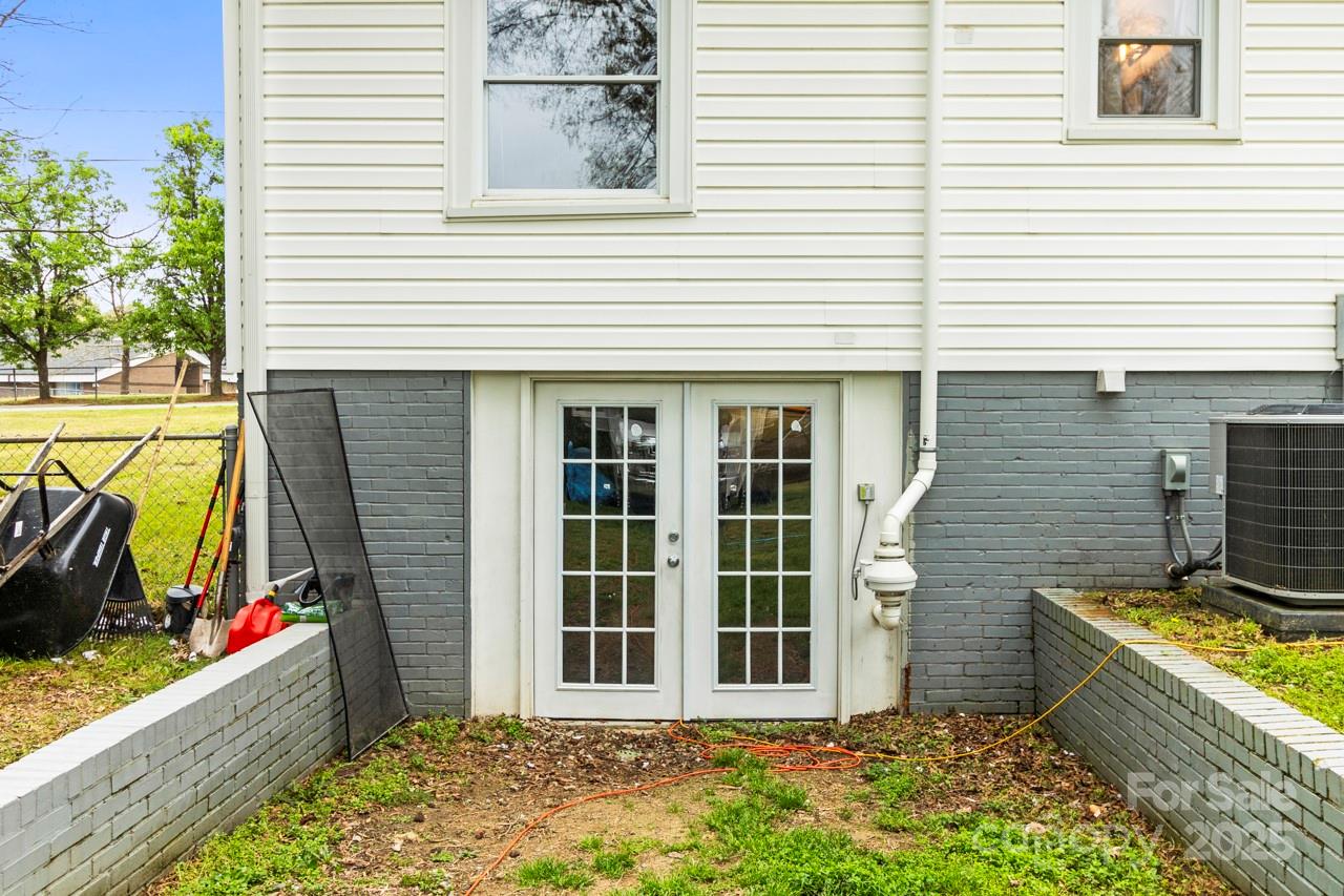 1301 Jackson Street