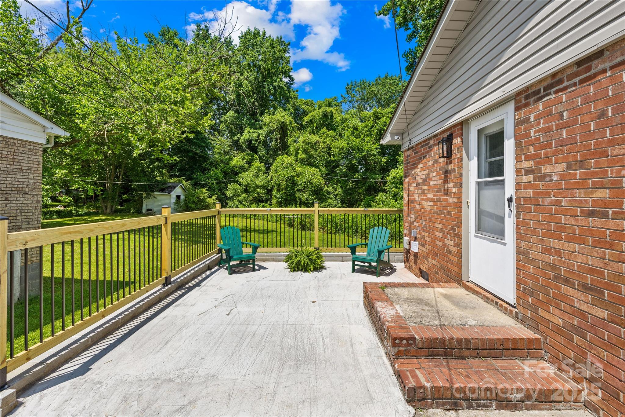 911 Briarwood Drive