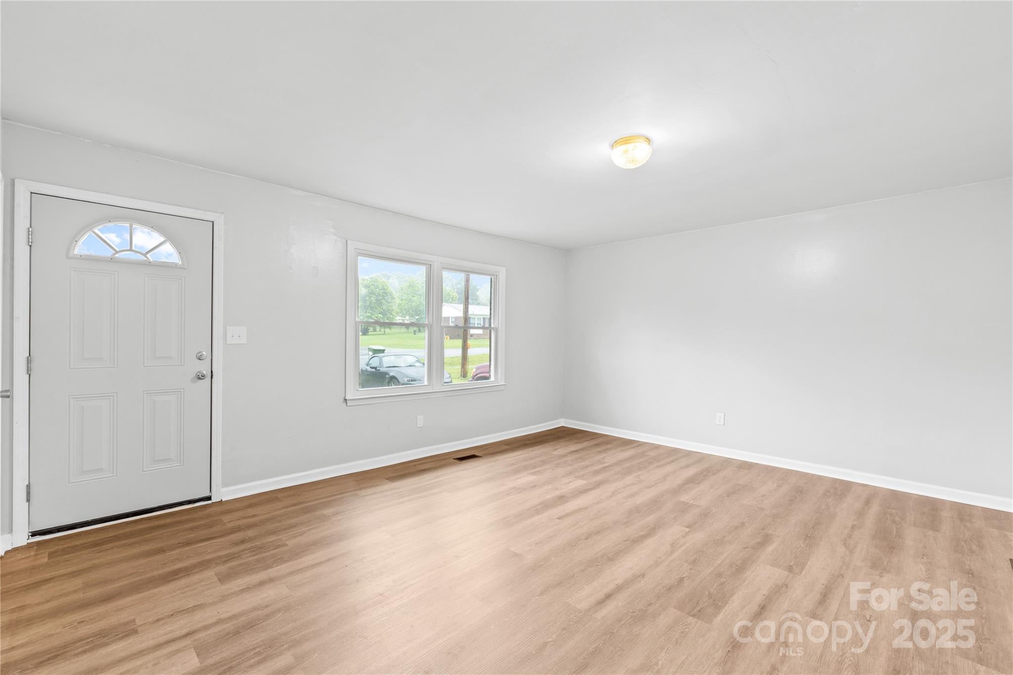 911 Briarwood Drive