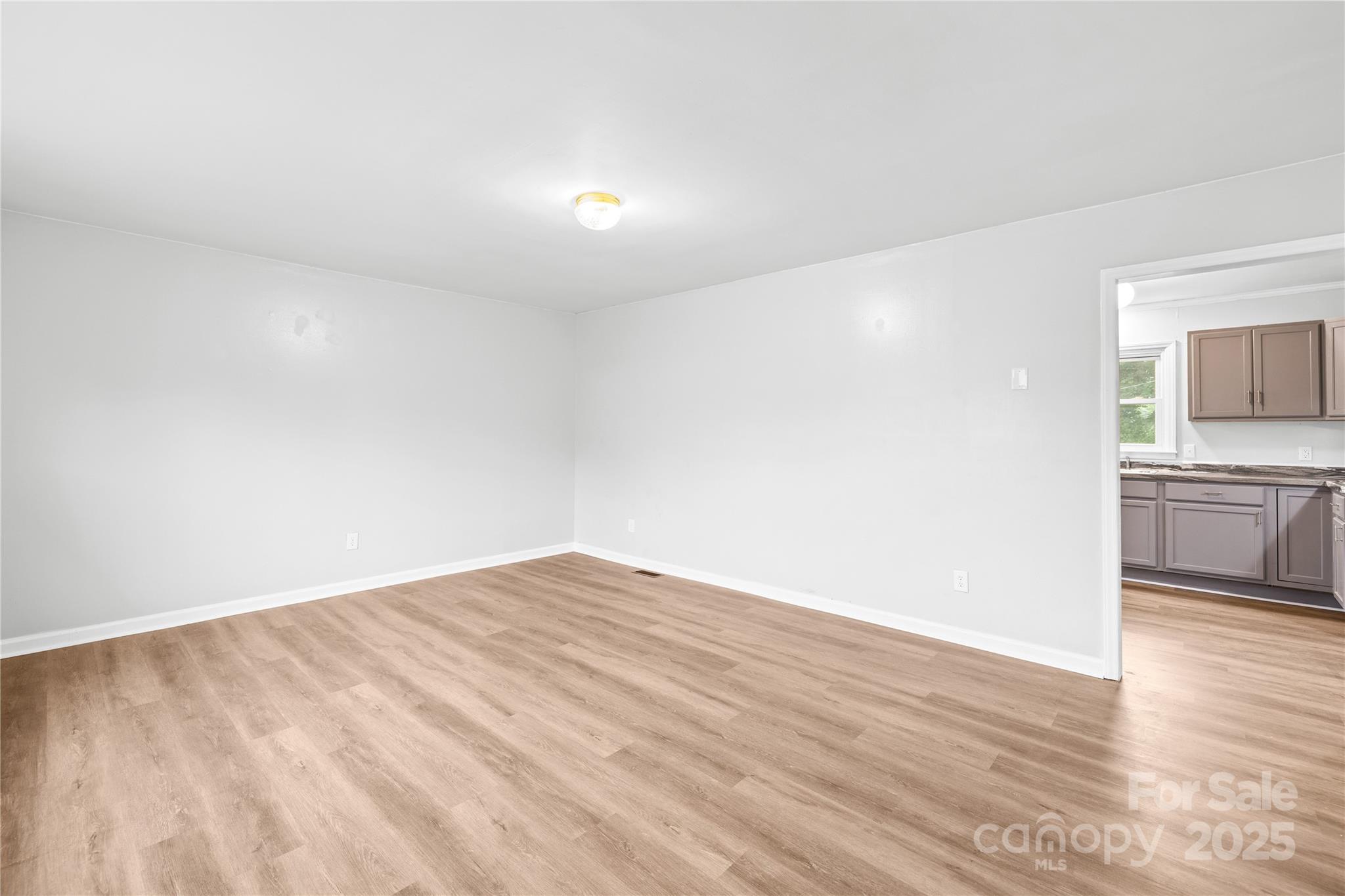 911 Briarwood Drive