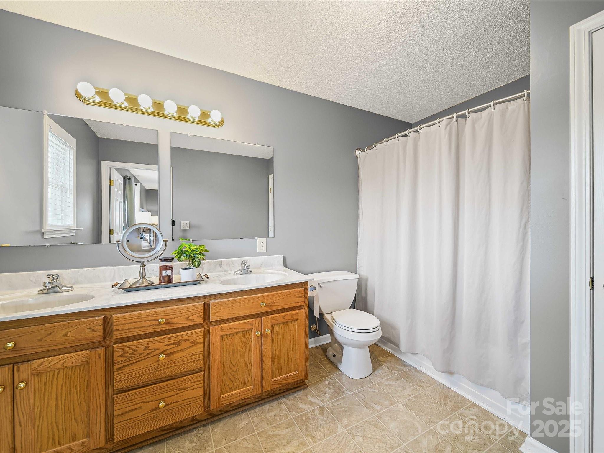 5339 Lake Glenn Drive