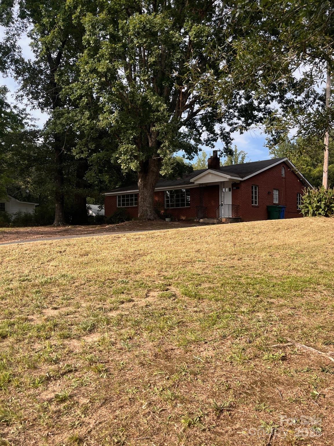 2122 US Highway 52 Highway N