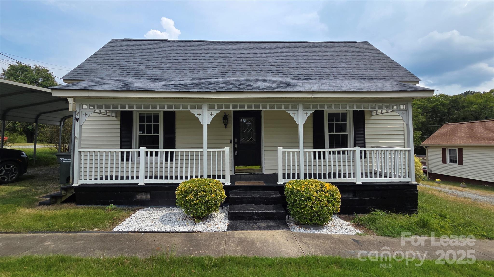 3481 Roberta Road