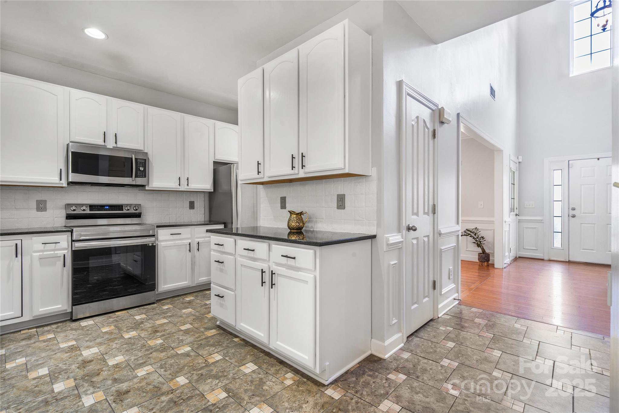 461 Pier Point Court NW