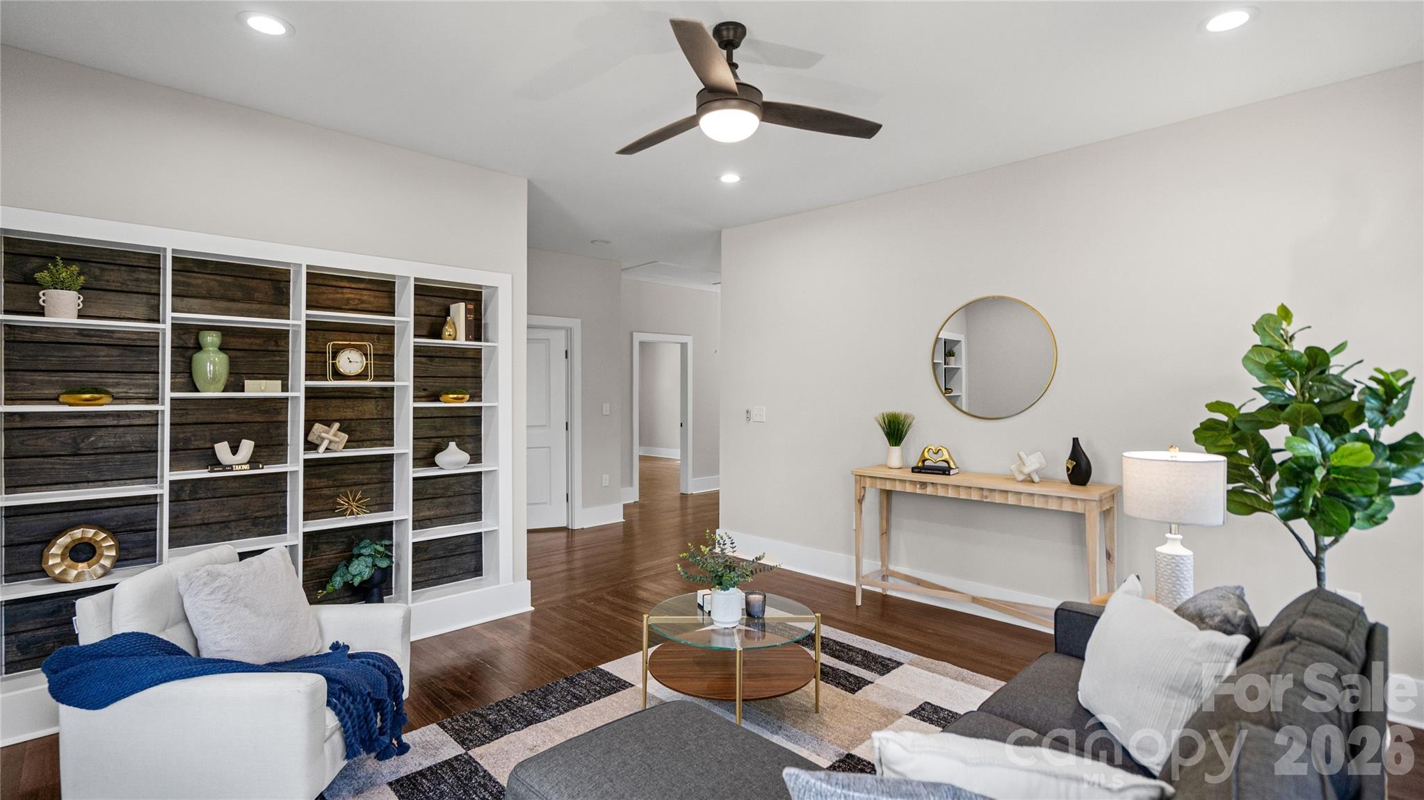 211 Tournament Drive SW