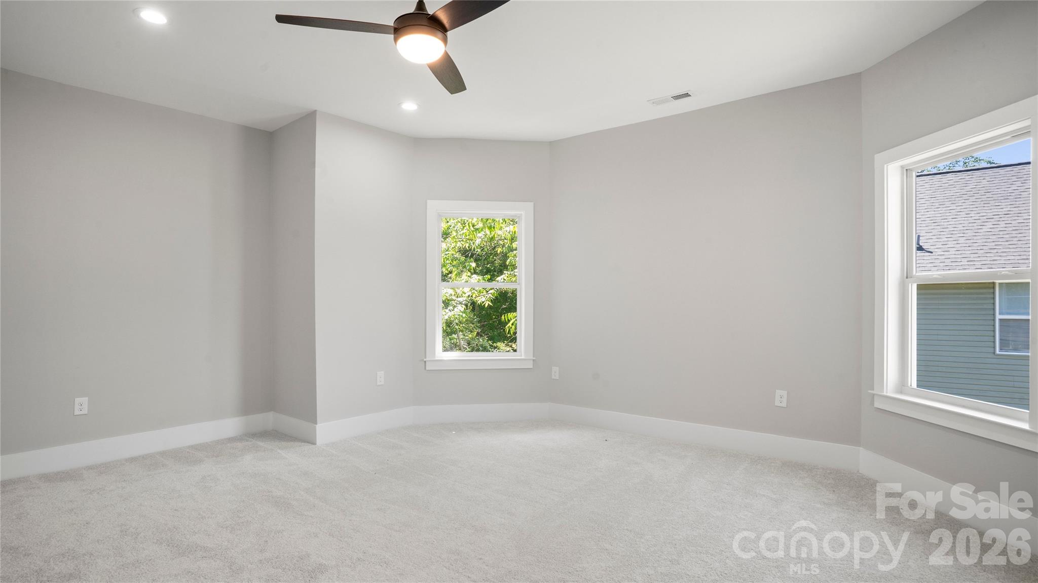 211 Tournament Drive SW