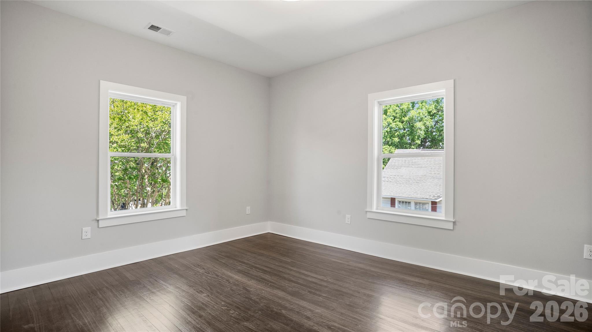 211 Tournament Drive SW