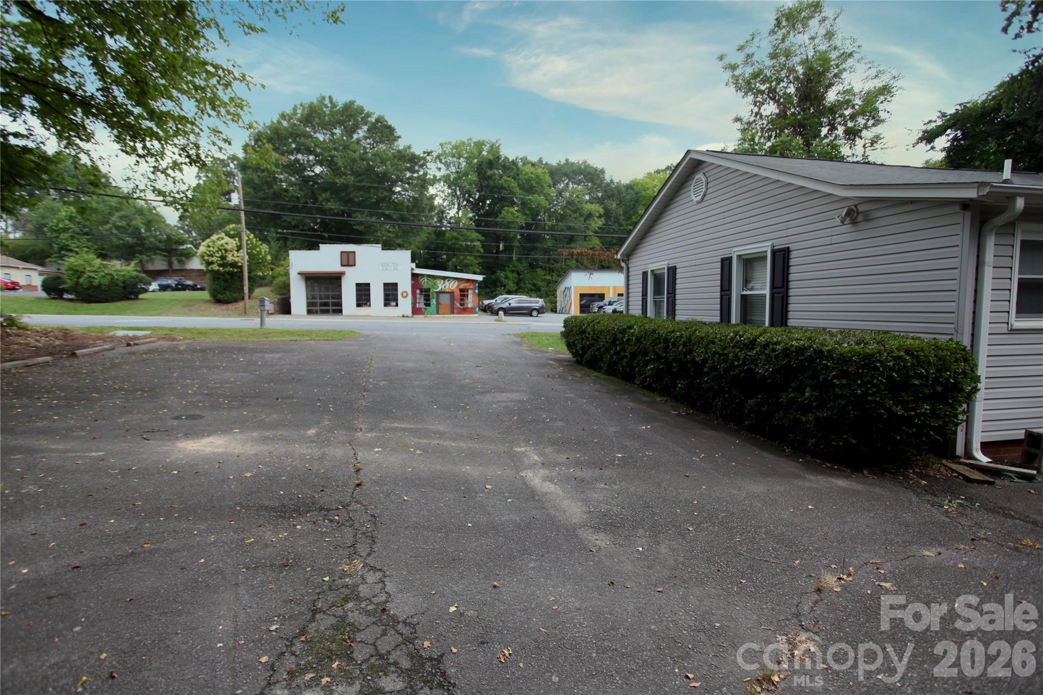 381 McGill Avenue NW