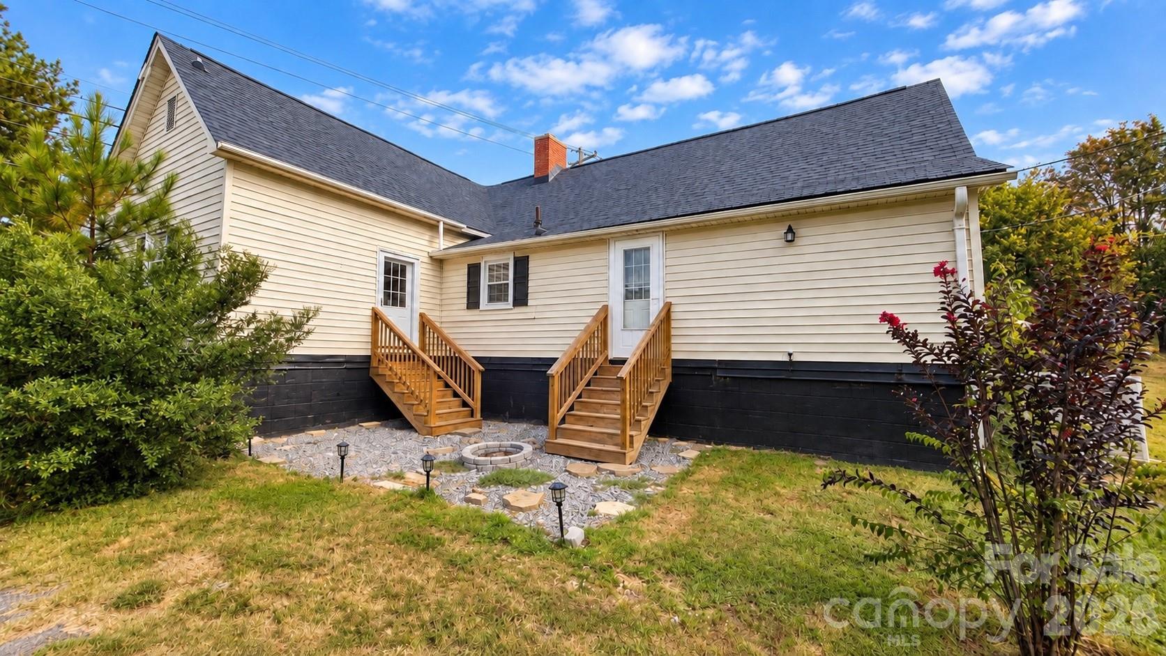 3481 Roberta Road