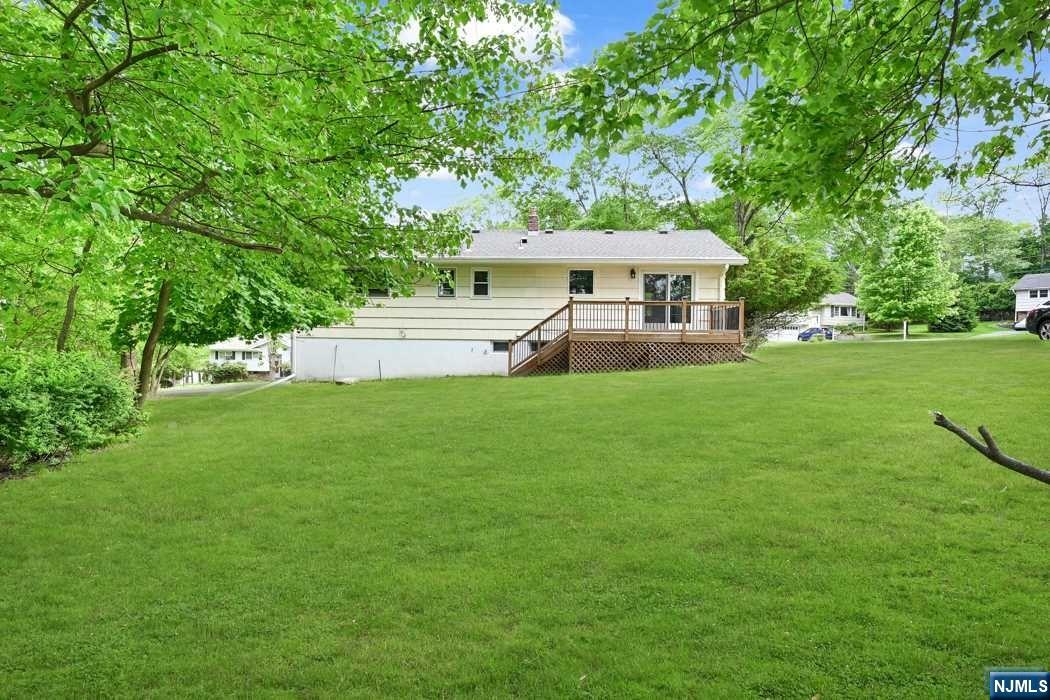 7 Echo Hill Road