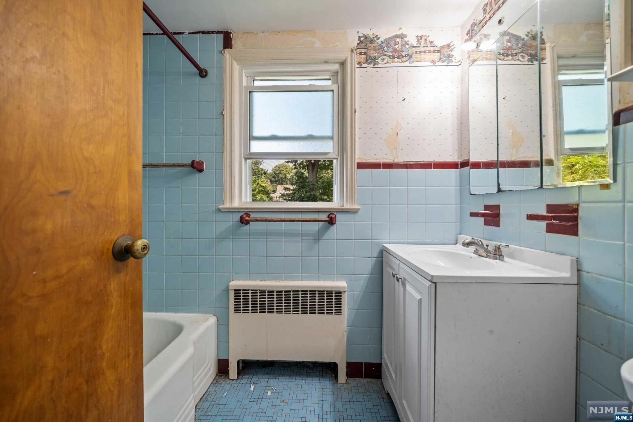 75 E Center Street