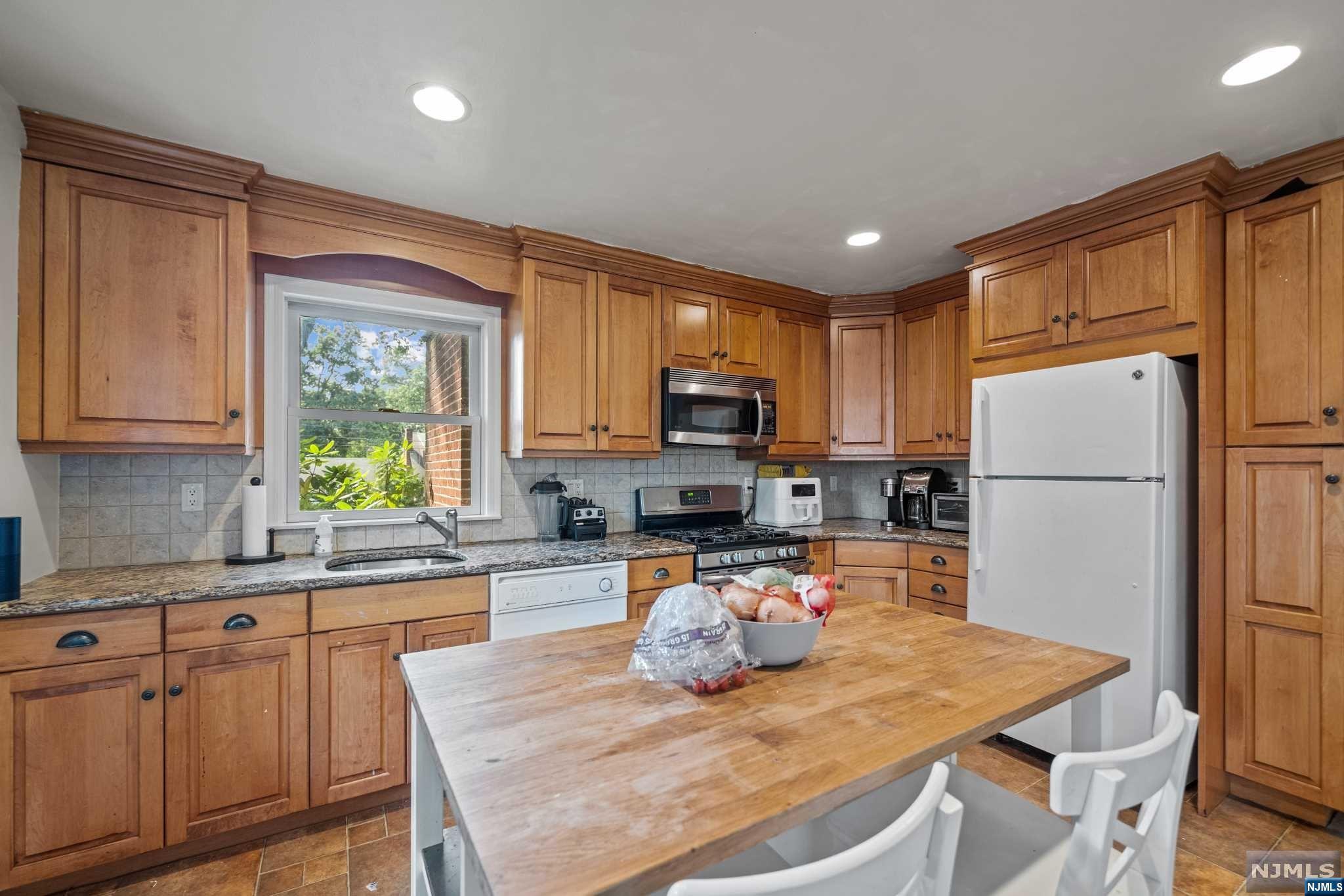 75 E Center Street