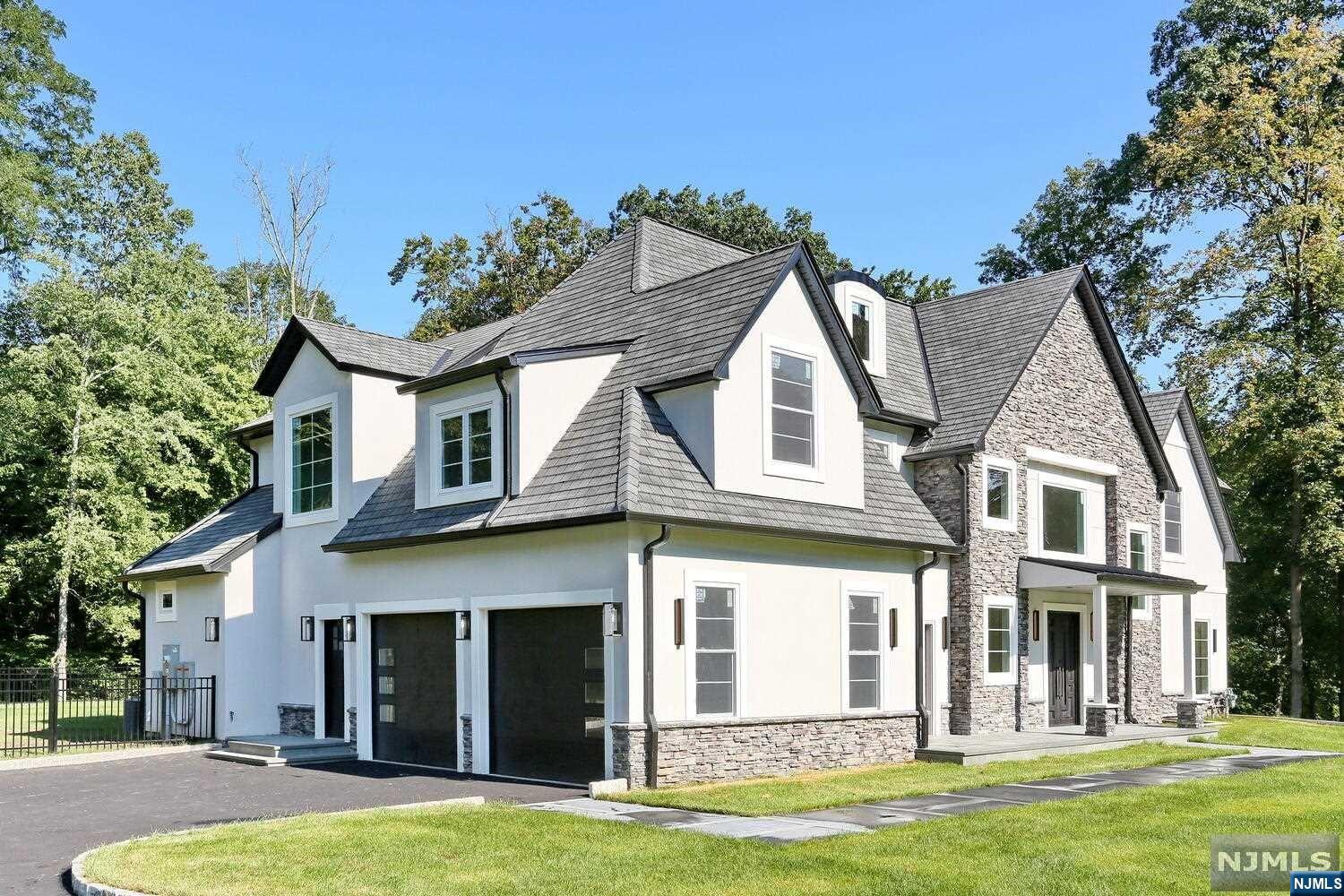 1 Sandstone Court
