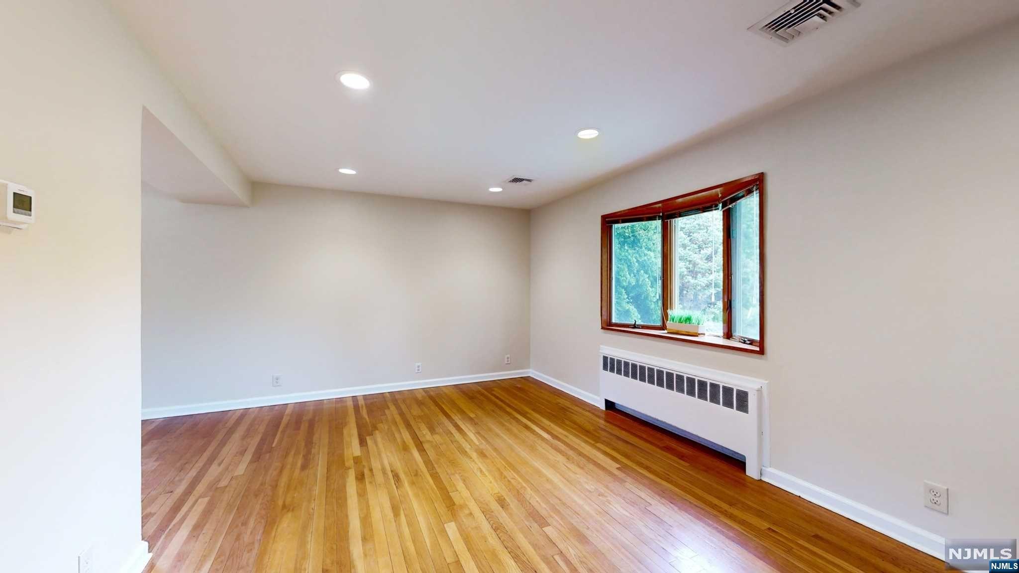 682 Midwood Road