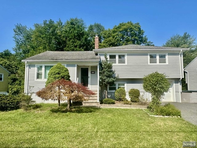 418 Hopper Avenue