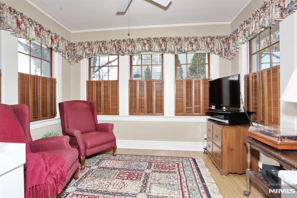 160 Claremont Road