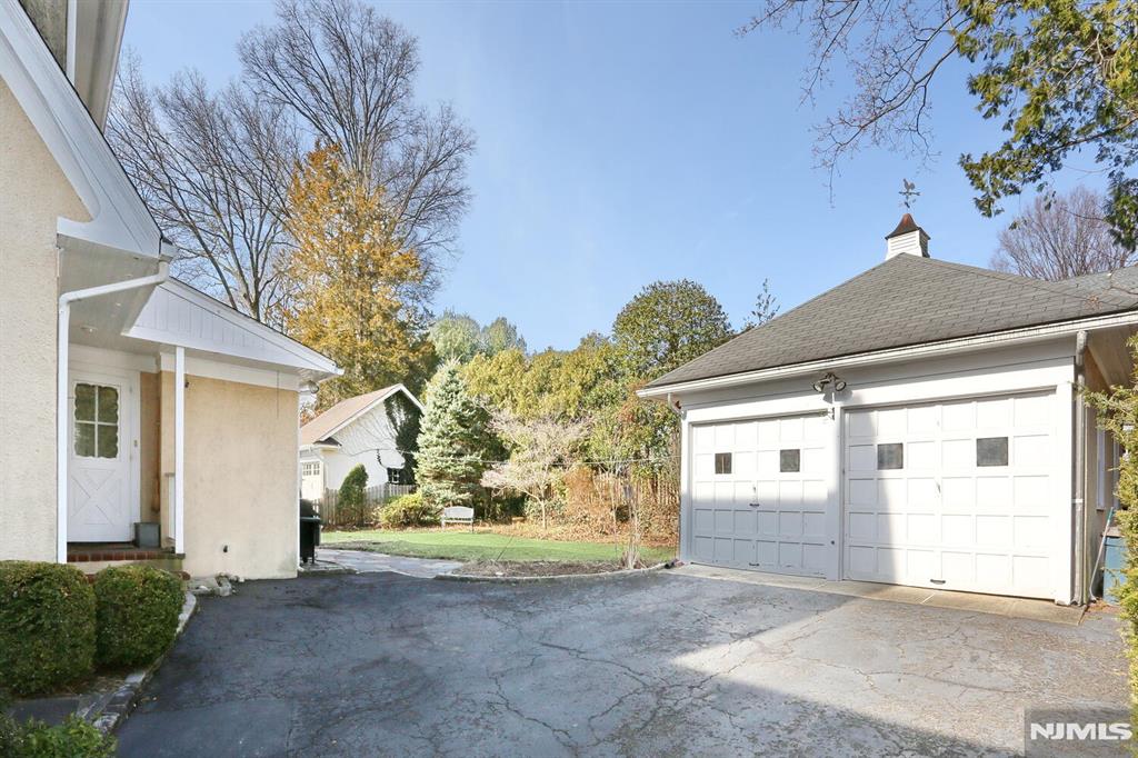 160 Claremont Road