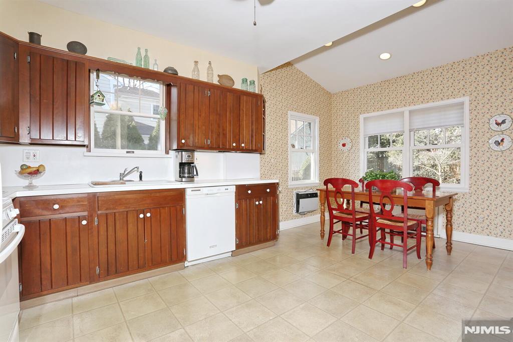 160 Claremont Road