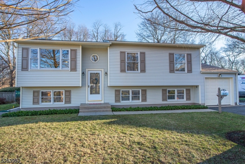 48 St Mary Dr