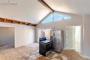 828 San Bruno Place
