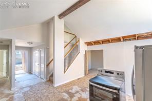 828 San Bruno Place