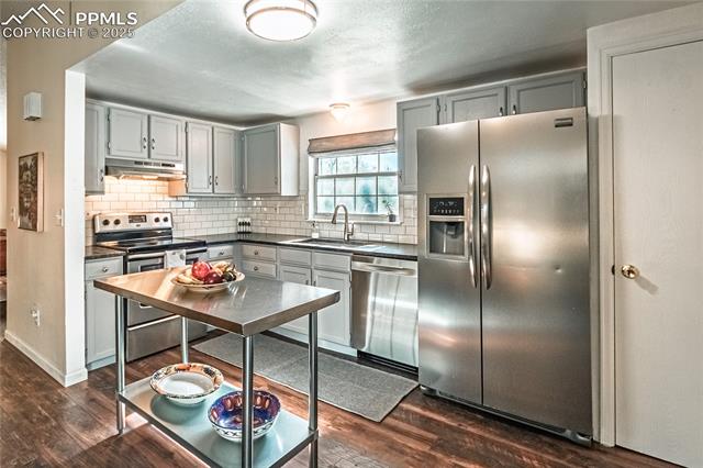 422 Saddlemountain Road