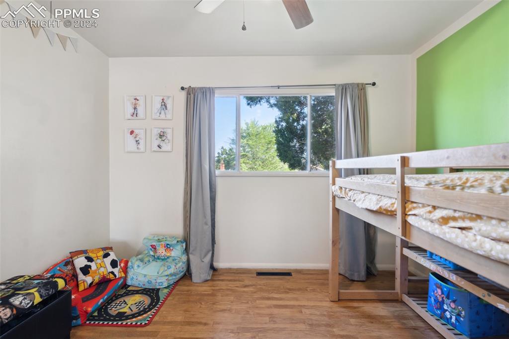 2571 E San Miguel Street