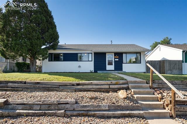 2571 E San Miguel Street