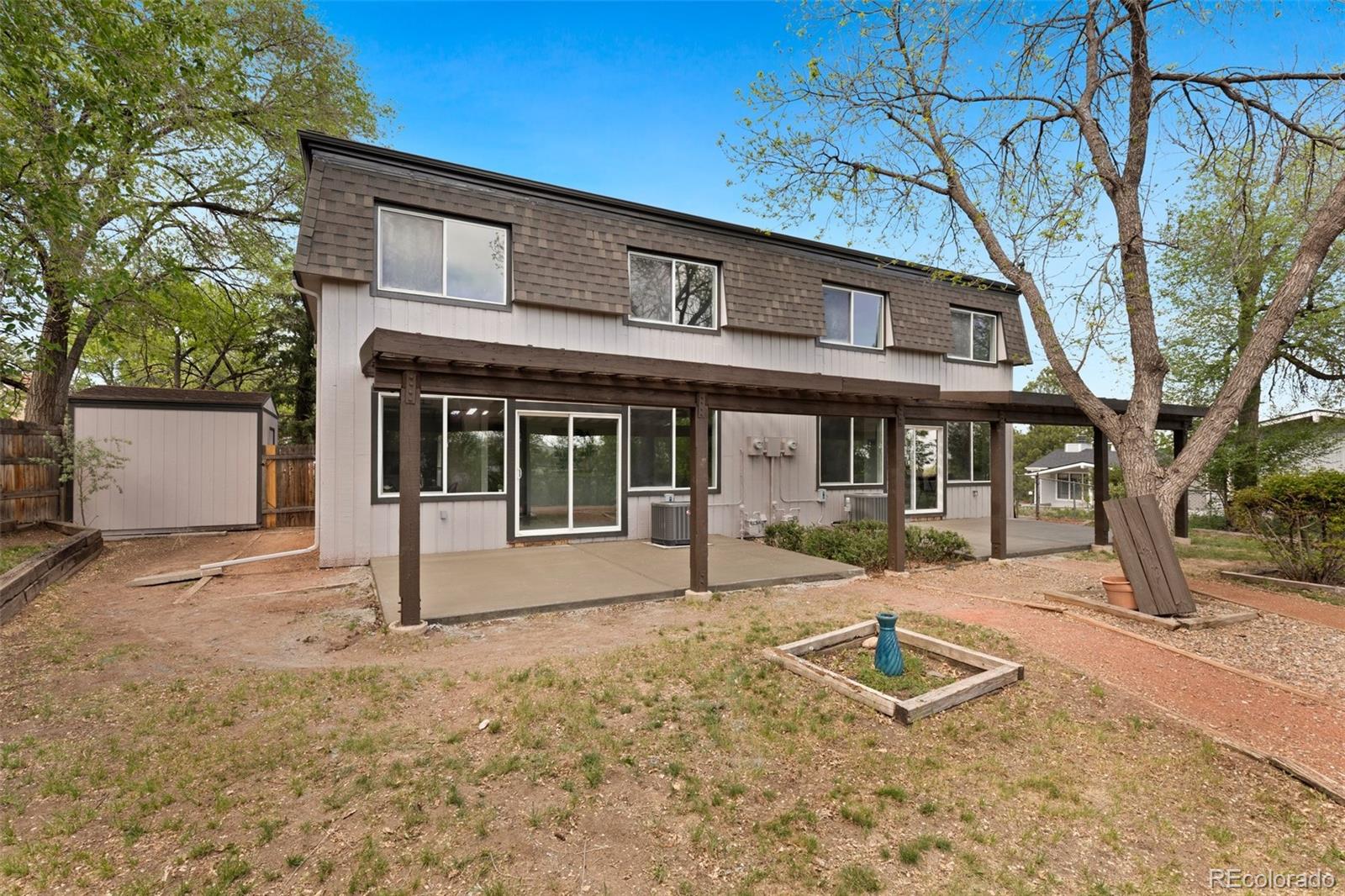 2115 Friendship Circle