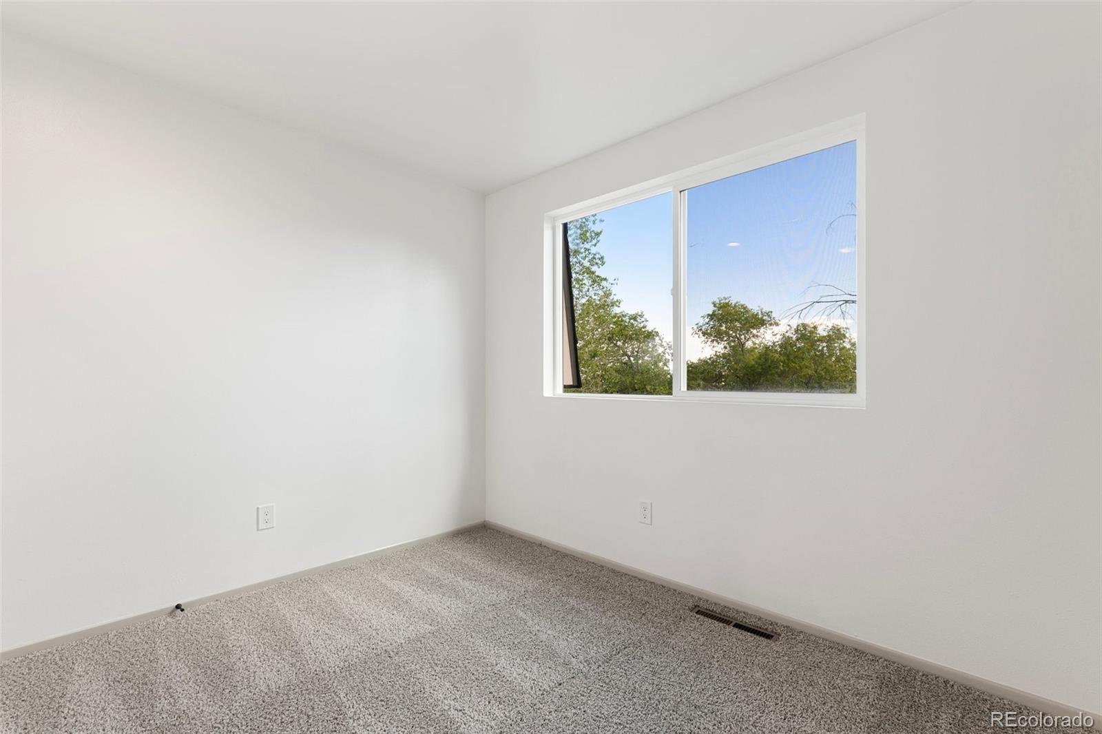 2115 Friendship Circle