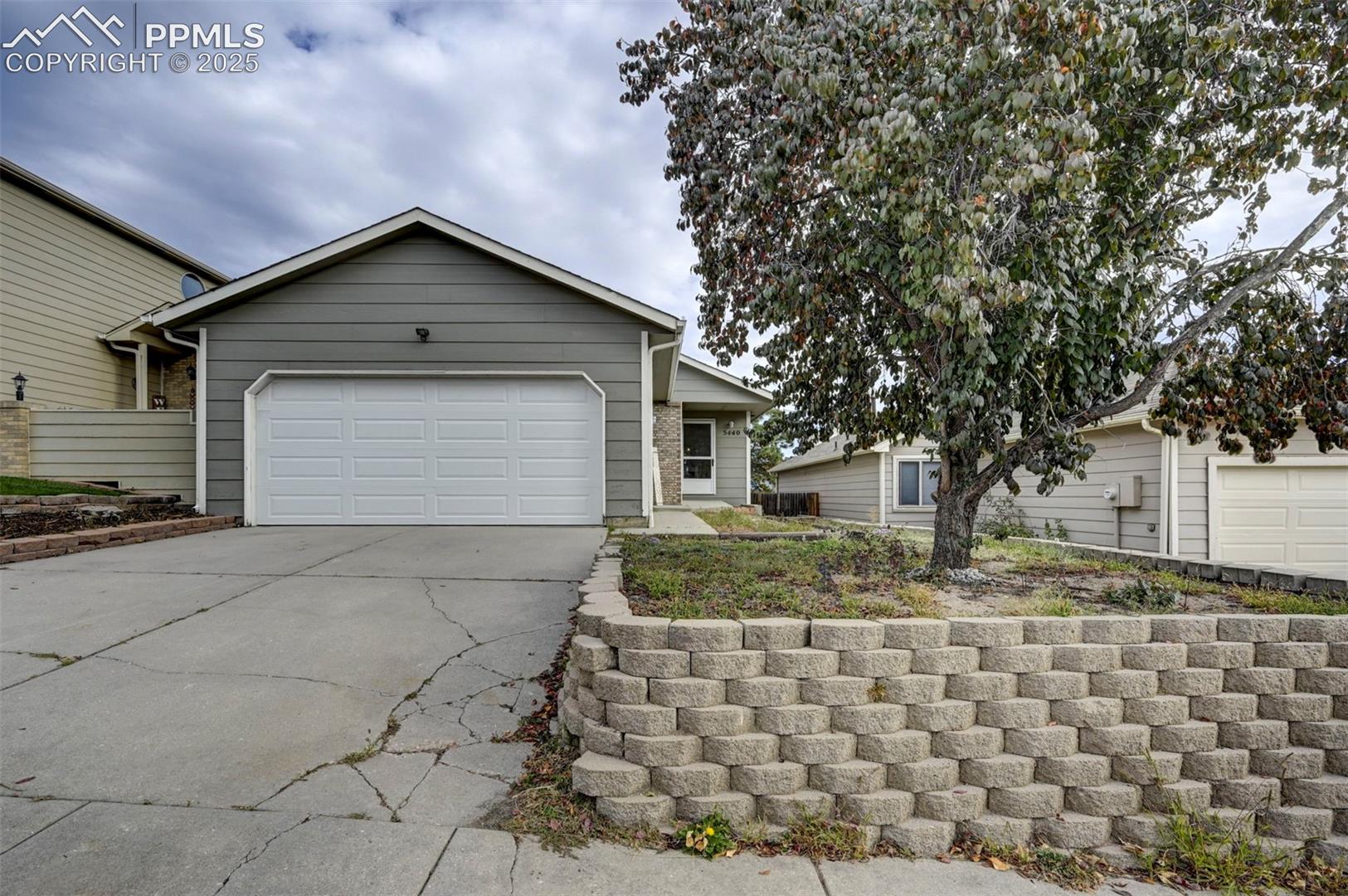 5440 Jennifer Lane