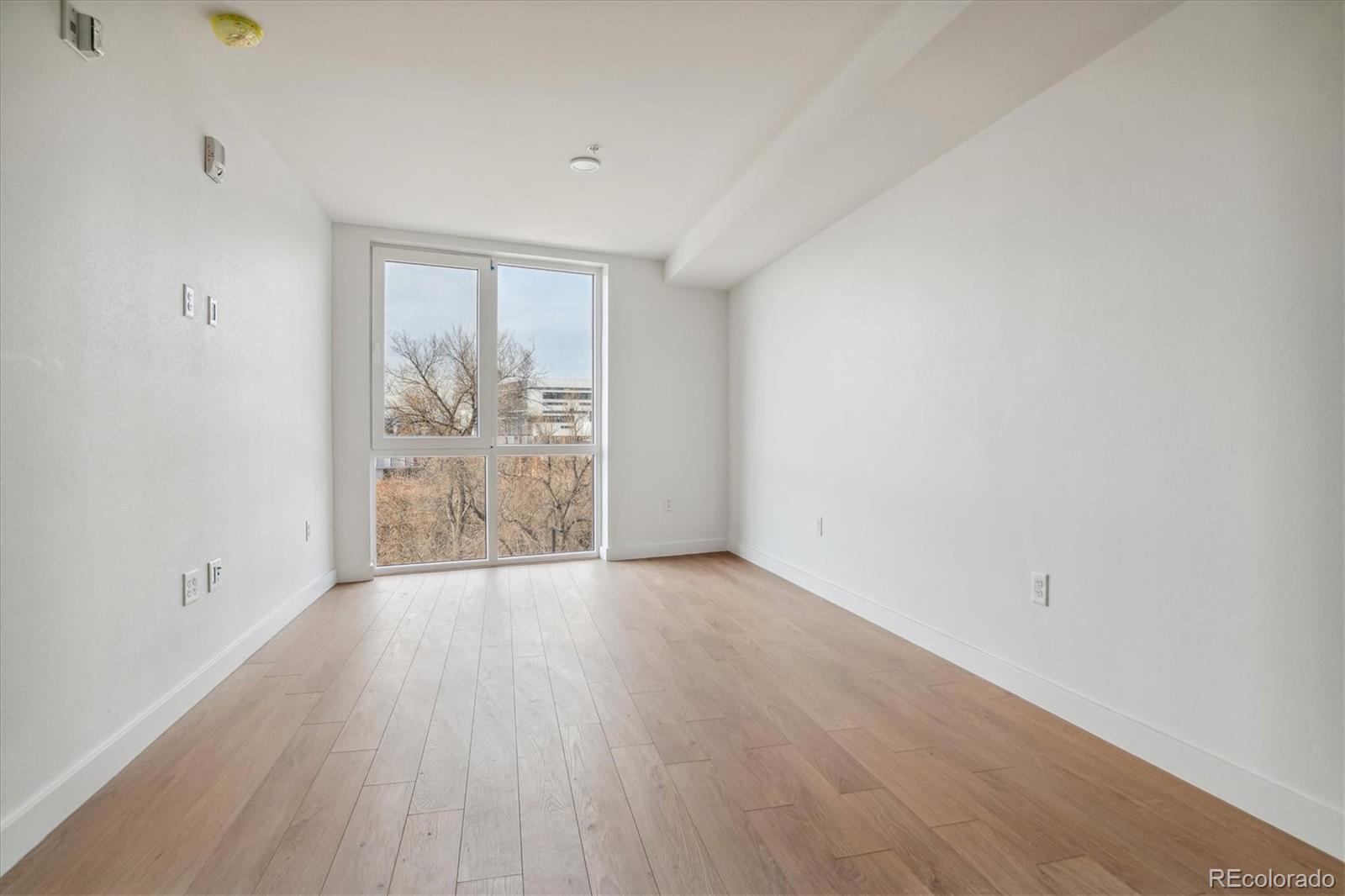 3575 Chestnut Place Unit: 804