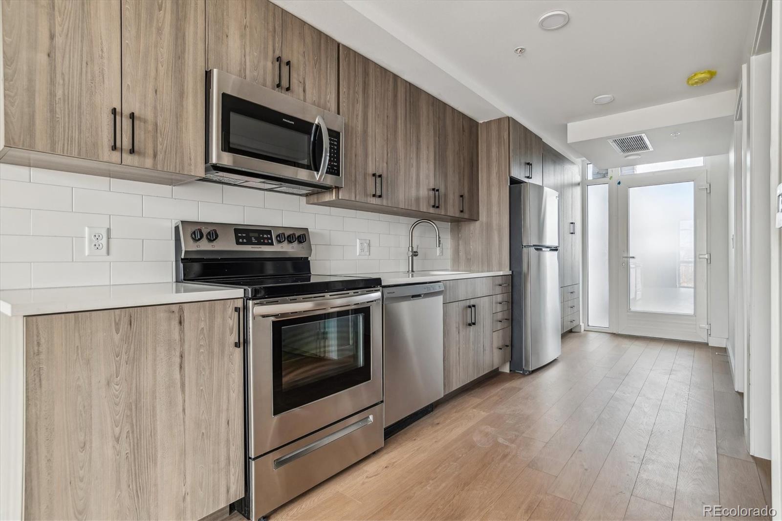 3575 Chestnut Place Unit: 804