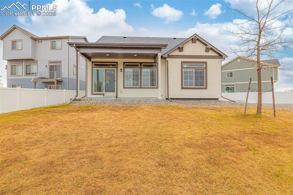 9206 Streamside Trail