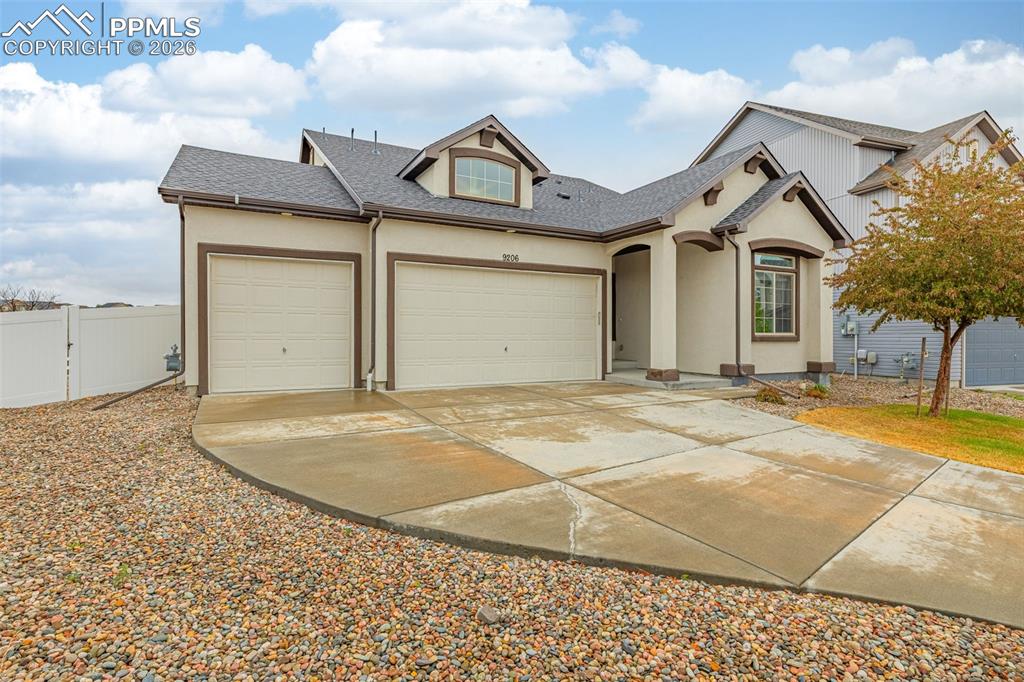 9206 Streamside Trail