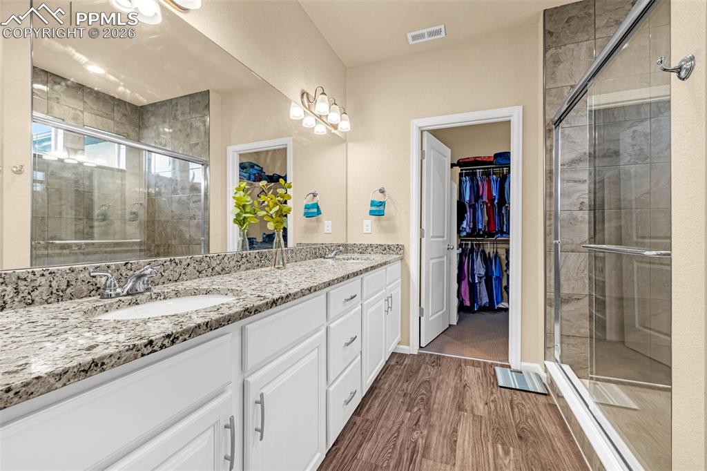 9206 Streamside Trail