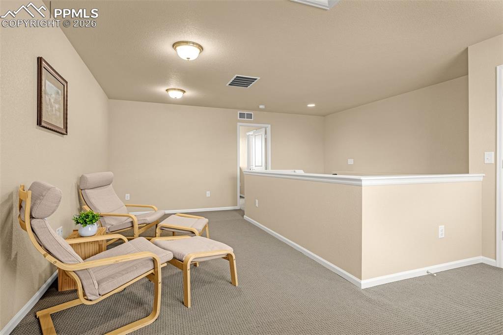 9206 Streamside Trail
