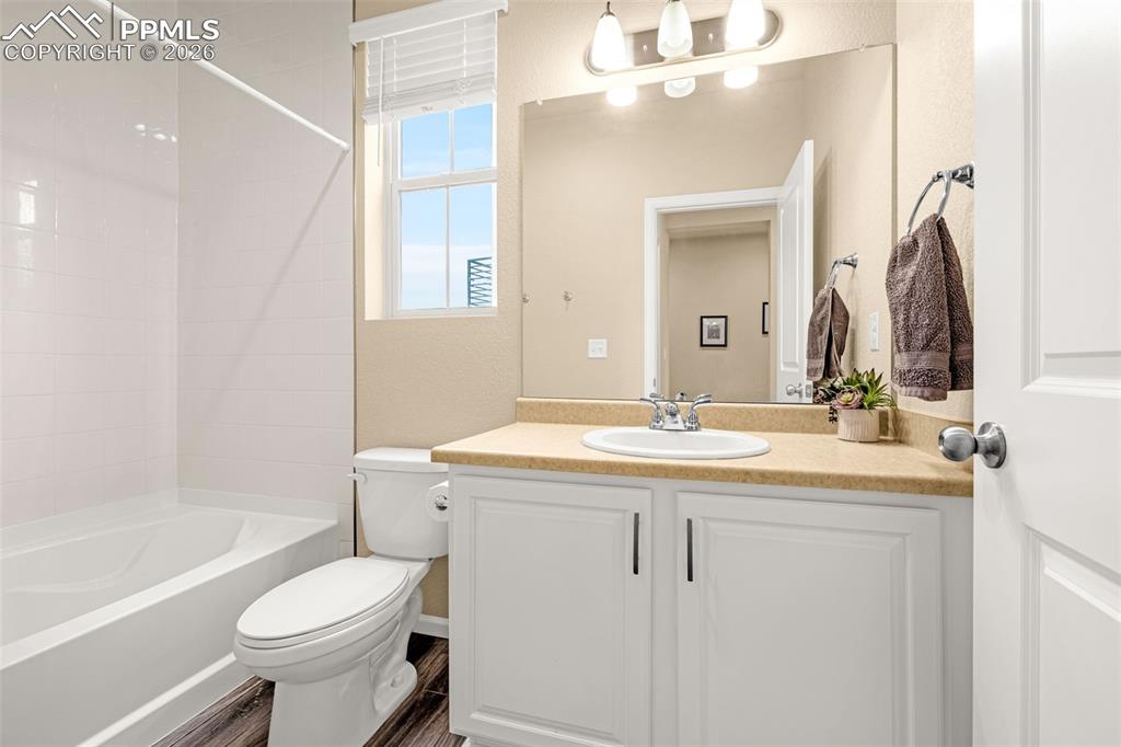 9206 Streamside Trail