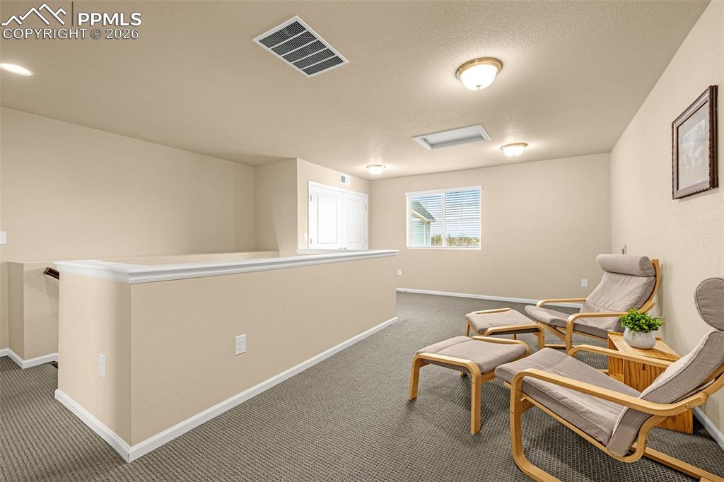 9206 Streamside Trail