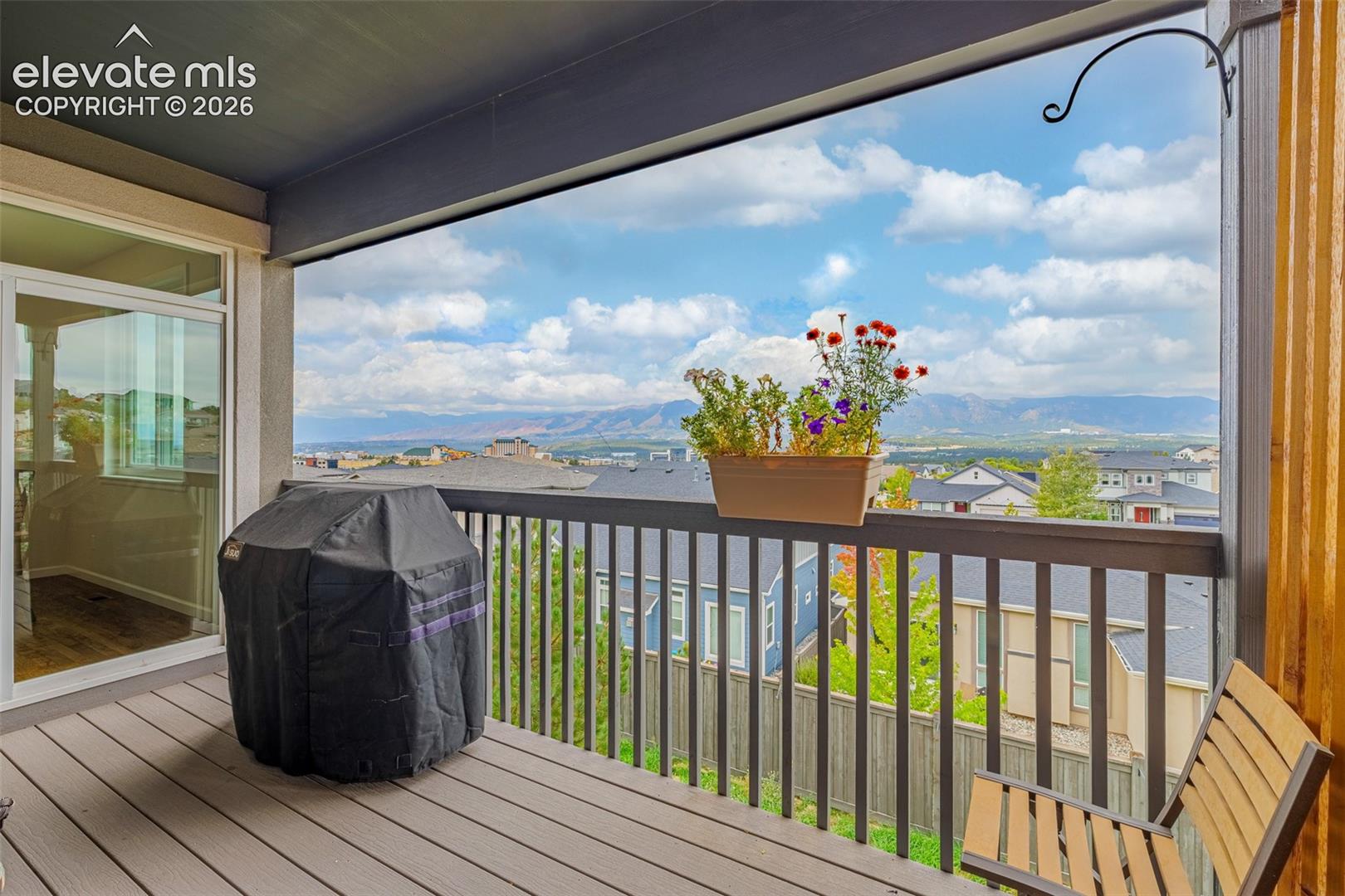 1434 Promontory Bluff View