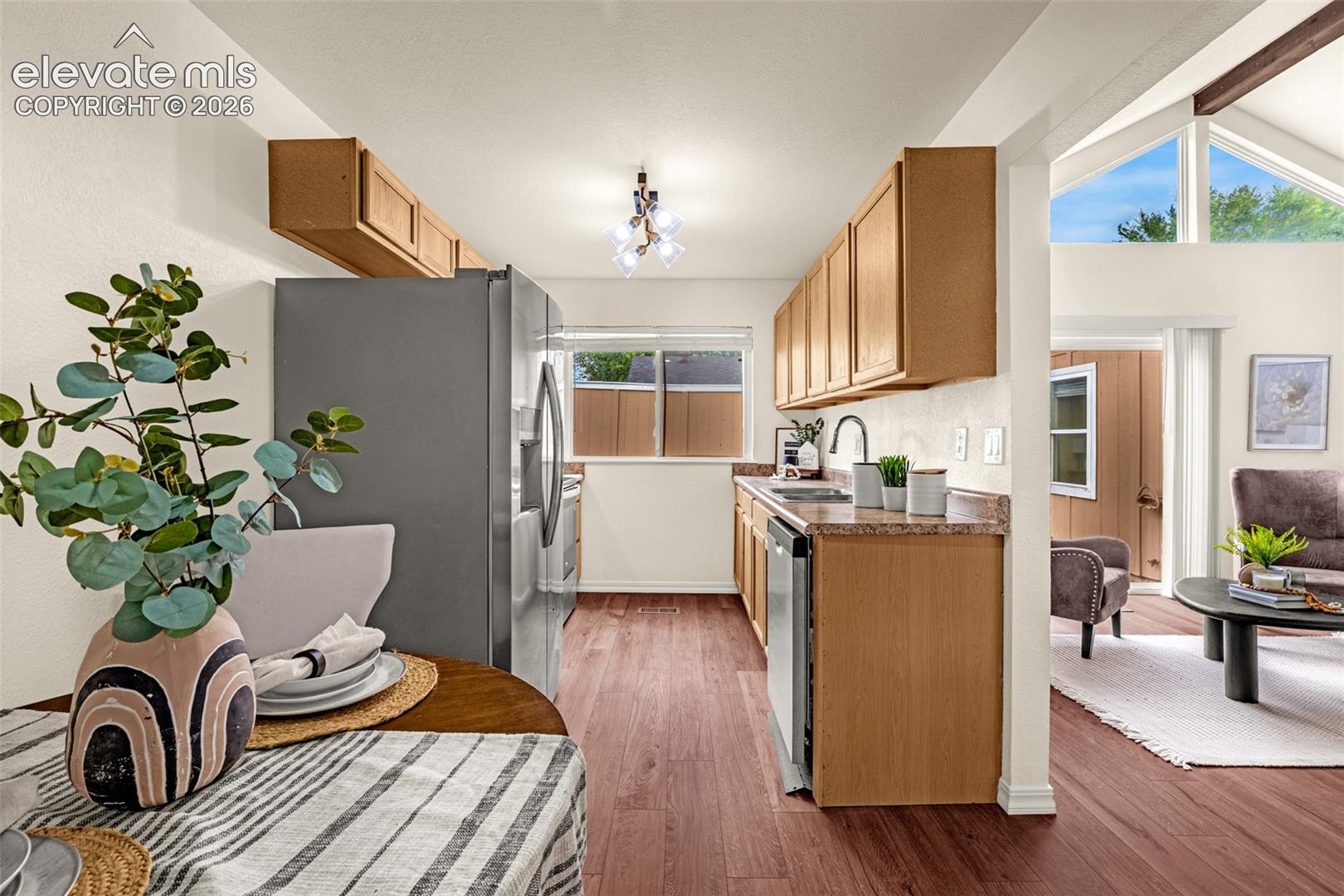 828 San Bruno Place