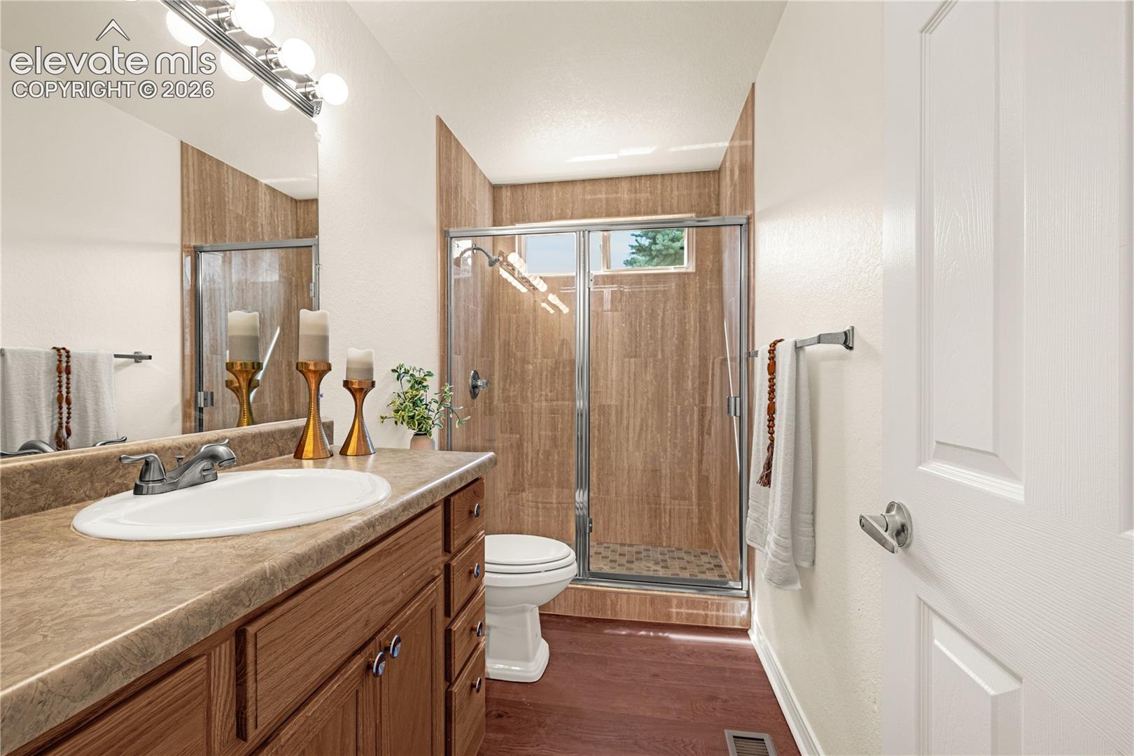 828 San Bruno Place