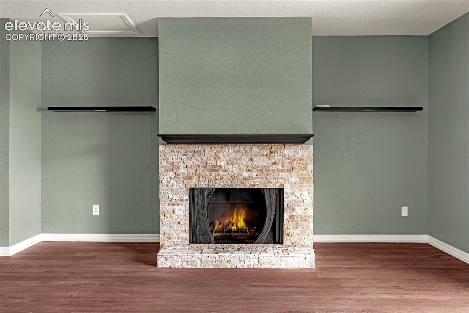 828 San Bruno Place