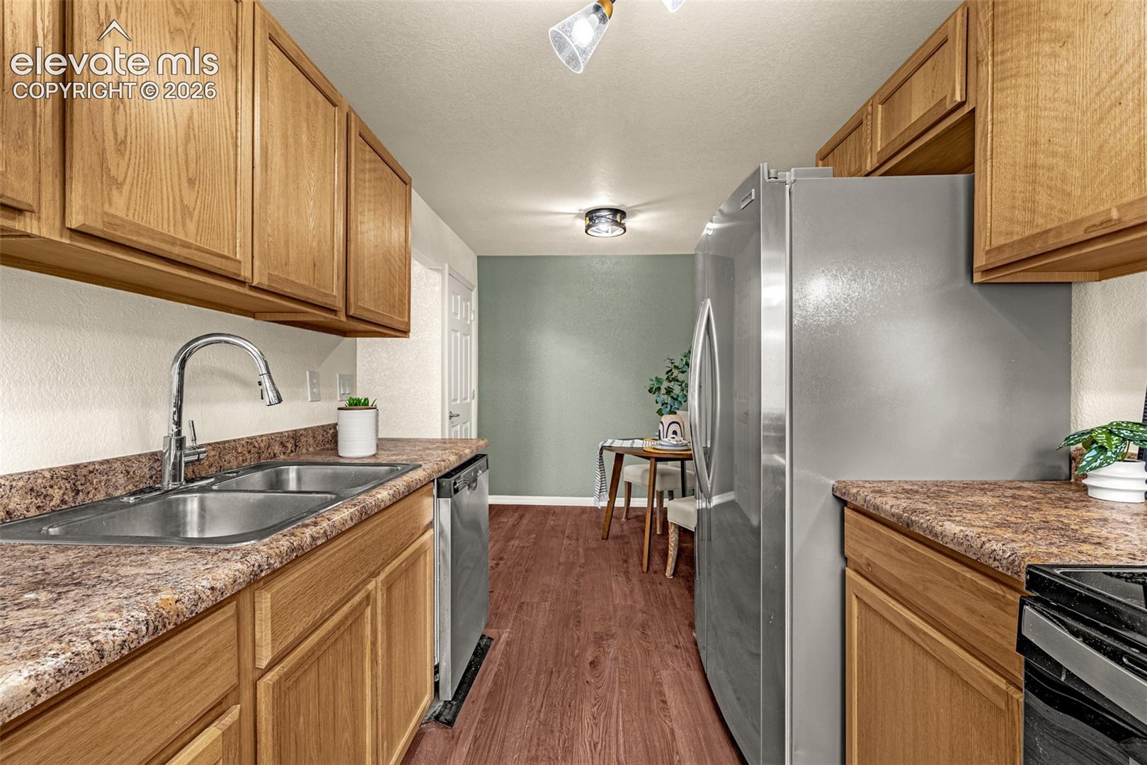 828 San Bruno Place