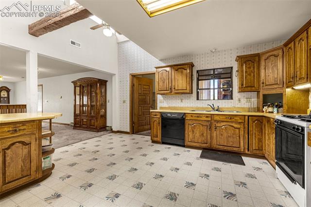 7282 Murdoch Drive