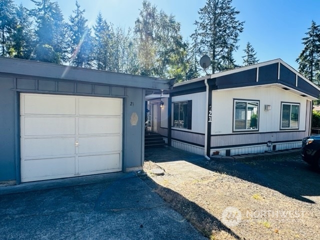 6521 SE Mile Hill Drive Unit: 21