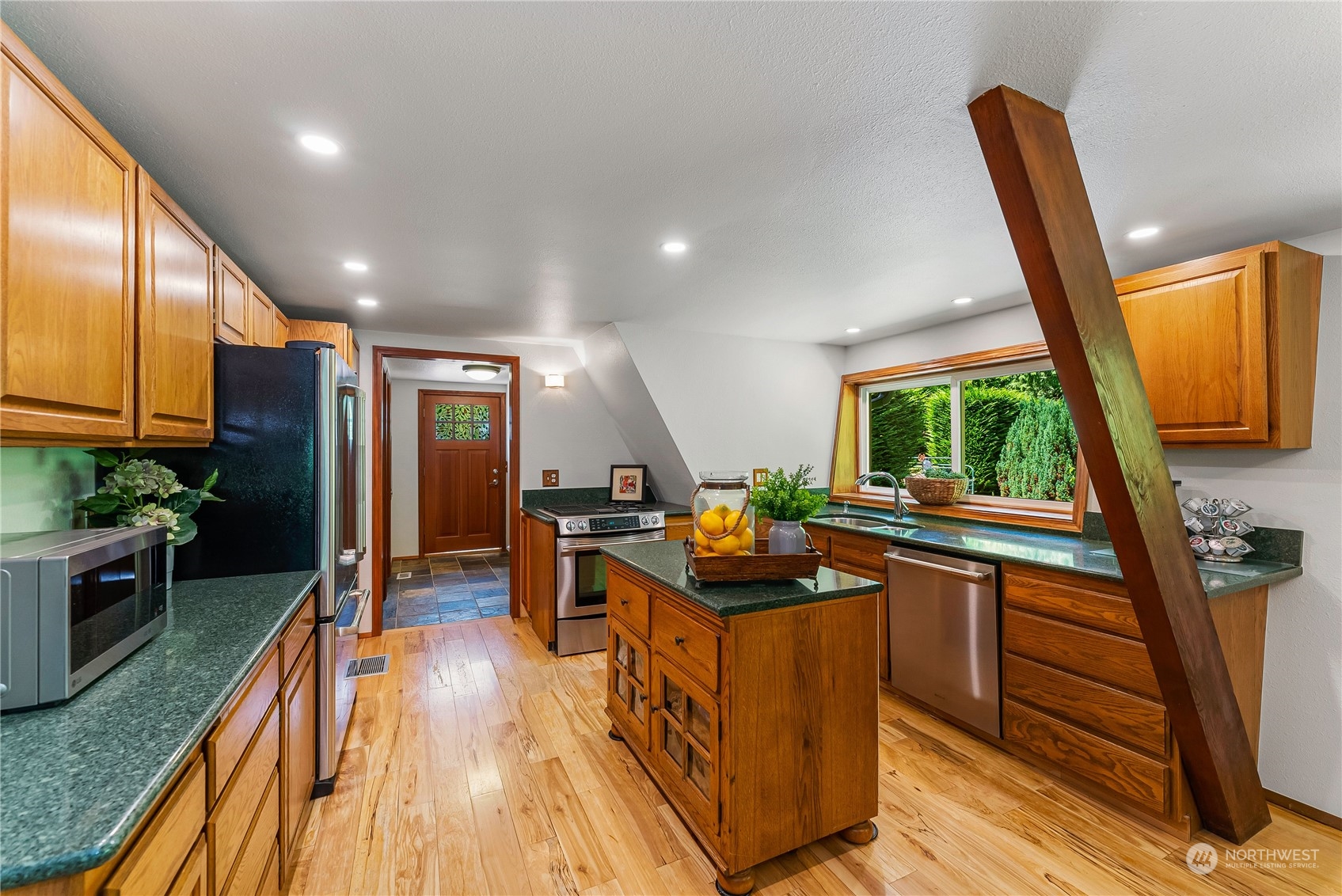 7510 & 7520 SE Nelson Road