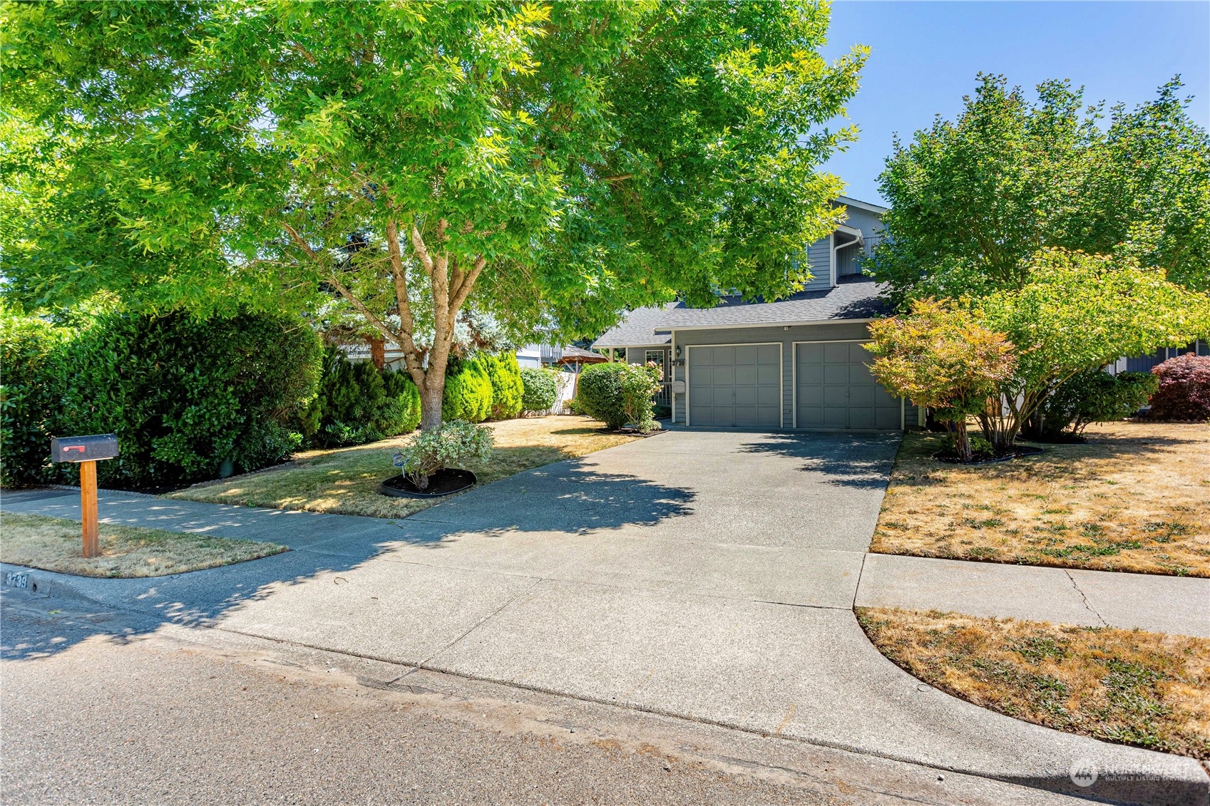 3739 N Bennett Street