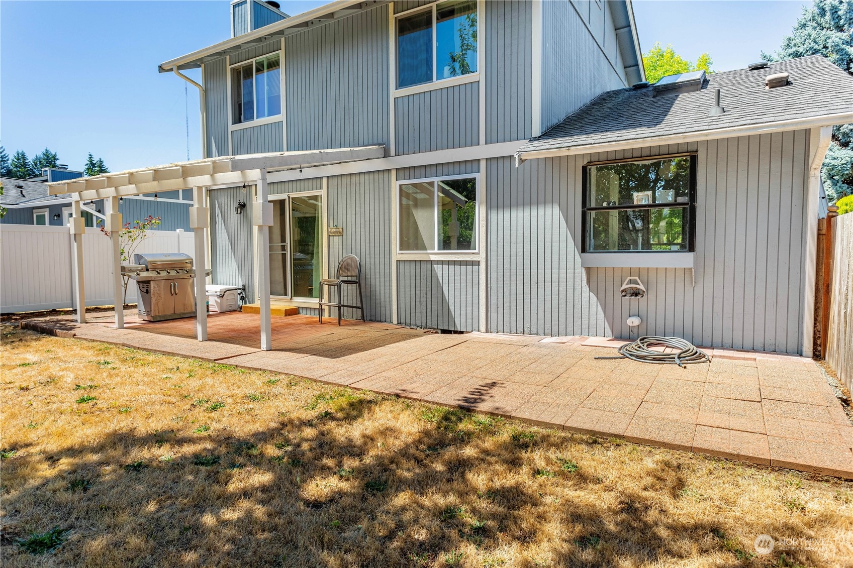 3739 N Bennett Street